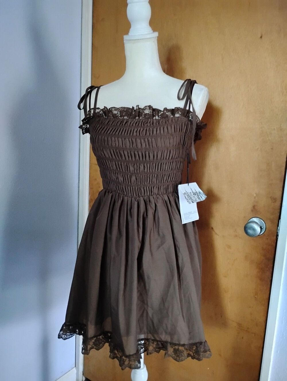 Grand Street Studios Brown Smocked Tie Shoulder Strap Mini Preppy Dress Size M